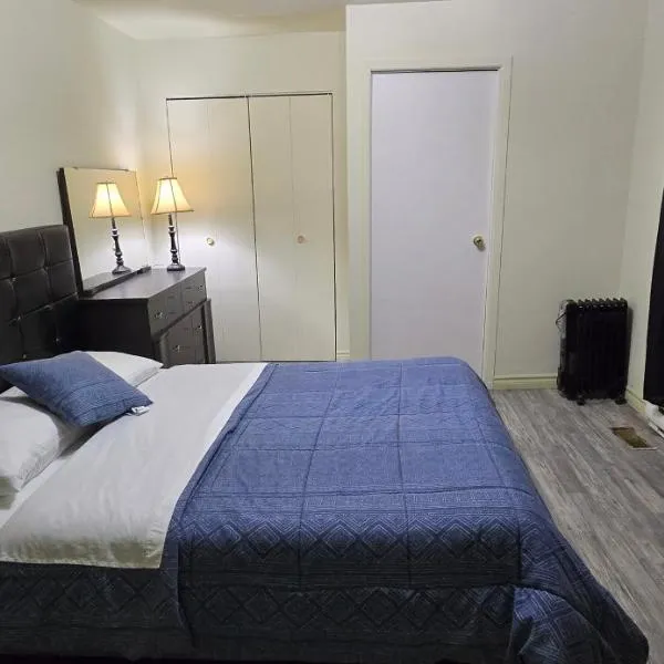 Charming Country Retreat with Scenic Views for 1 - 12 guests, khách sạn ở Sainte-Marguerite