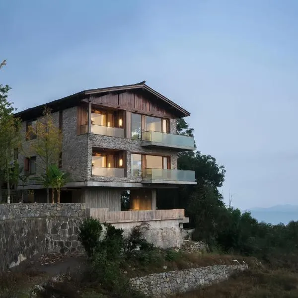 Zhangjiajie Peak Secret by the Garden-English Service-Free pick up-Vista Sanctum, hotel v destinaci Čang-ťia-ťie