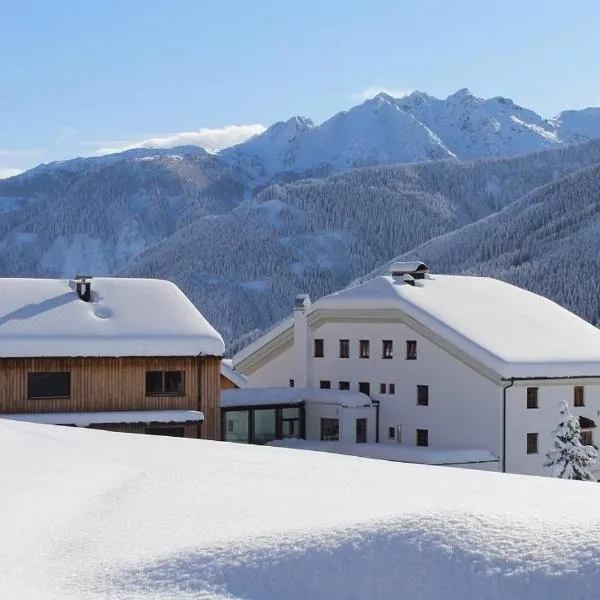Hotel Weiler - Aktiv & Tradition, ξενοδοχείο σε Obertilliach