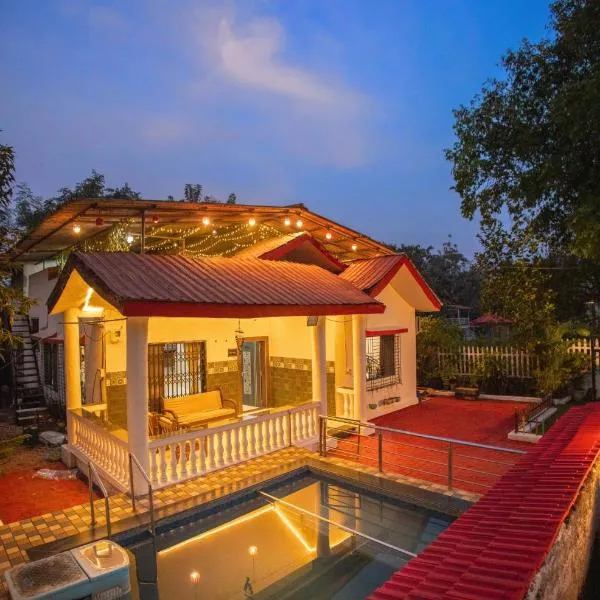 Mount Aurora I Staymist, ξενοδοχείο σε Karjat