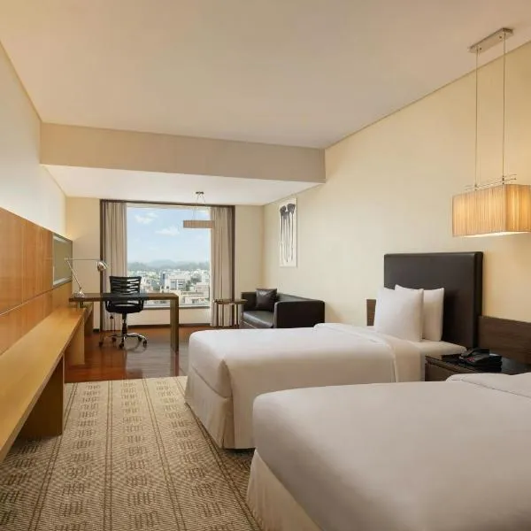 Courtyard by Marriott Bilaspur, hotel in Bilāspur