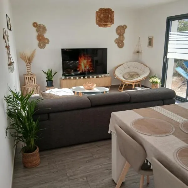 Location Saisonnière Villa, Hotel in Uzès