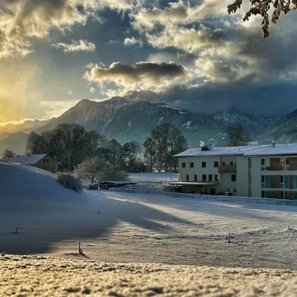 TILL Naturhotel - Self-Check-In, hotel in Satteins