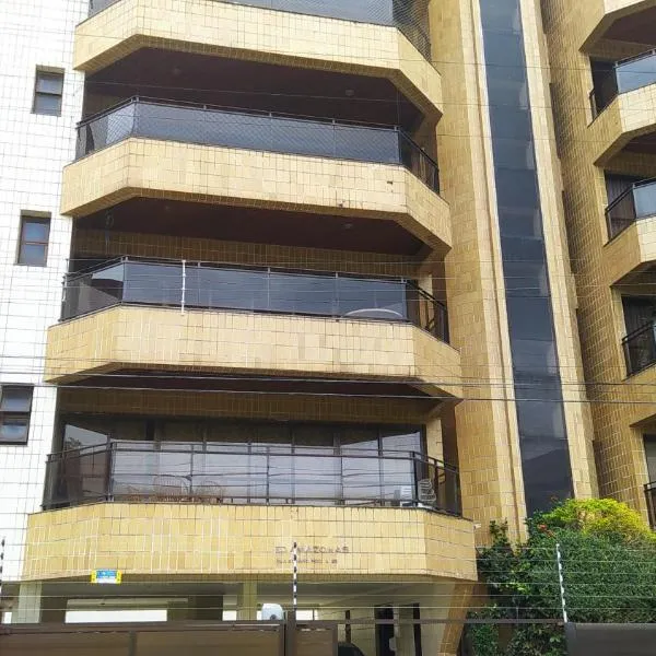 Apartamento espaçoso Guarujá enseada, hotel i Guarujá