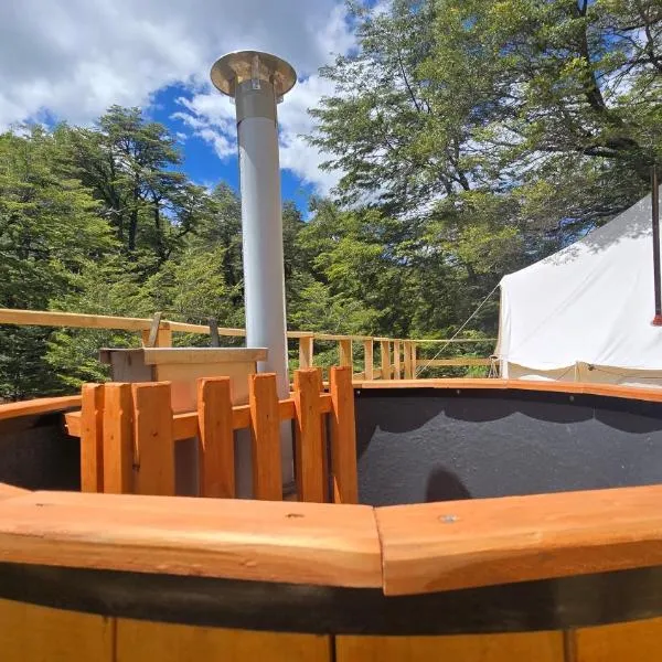 Tinaja, río y bosque en Conguillío, hotel a Curacautín