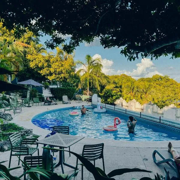 Viajero Bacalar Hostel, hotel in Bacalar