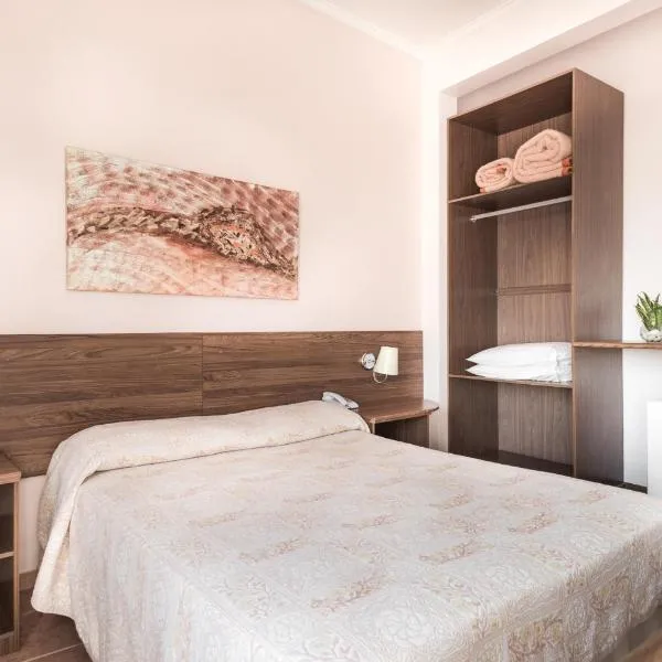 Hotel Marmo, отель в городе Жакареи