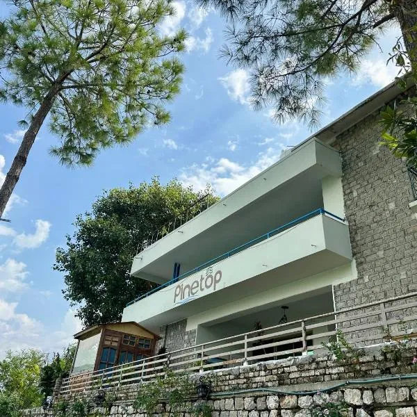 PINETOP RESORT, ξενοδοχείο σε Khanpur