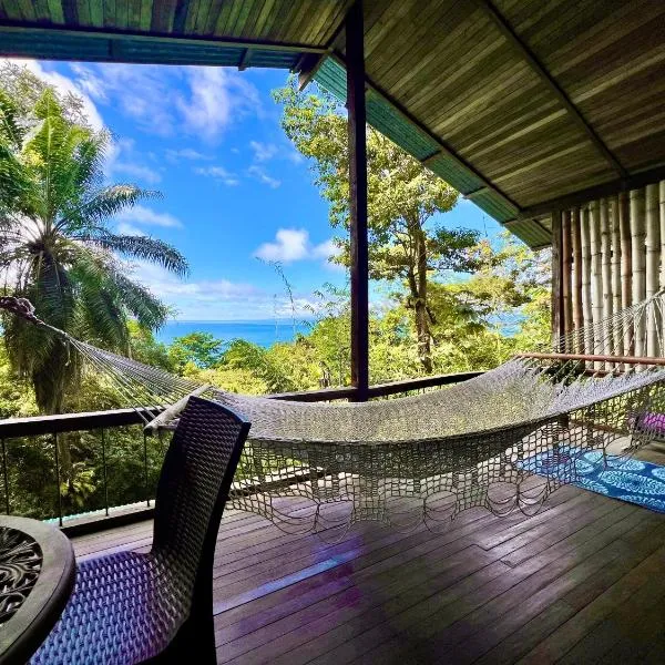 Iwa Zaru Seaview Studios Free Breakfast & Park Tour, hotel in Manuel Antonio