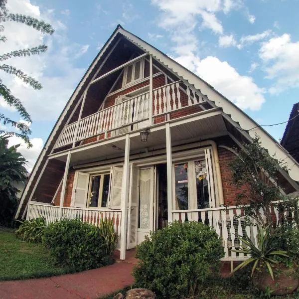 Cabanna Hostel, hotel en Candelária