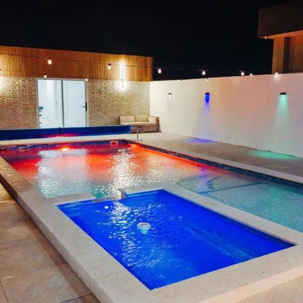 Mary's Villas Private Pool In Noord, hotel v destinácii Noord