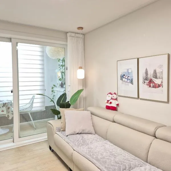 Gyeongju Florian Stay Close Explore More, hotel v destinaci Kjongdžu