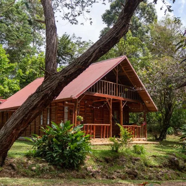 Cabañas El Coyote, hotel di San Pablo