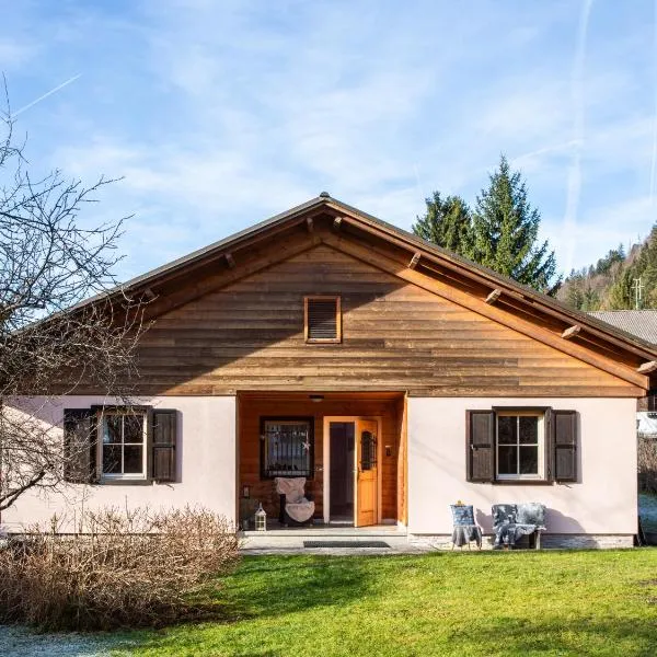 Lussuoso Chalet in centro a 4 min a piedi dalle piste da sci, hotel v destinaci Tarvisio