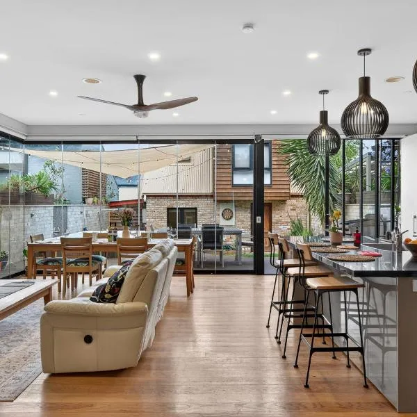 Modern Homestay near Sydney CBD, Leichhardt - Little Italy, Hotel in Sydney