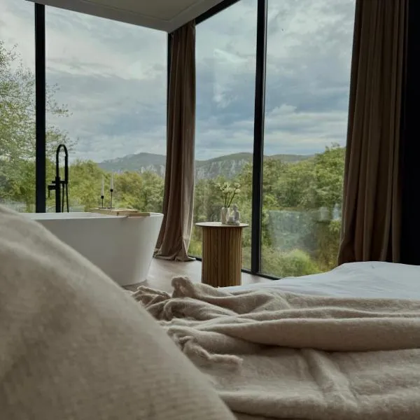 Nest House、ドゥボバのホテル