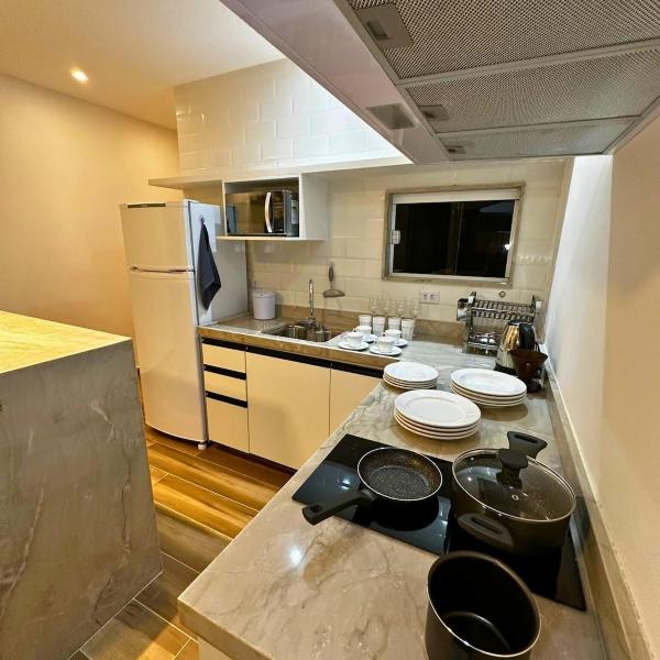 Studios alto padrão no Recreio - Cama Queen, WiFi Starlink, AC Split 24000 BTU, SmartTV - Foto 3