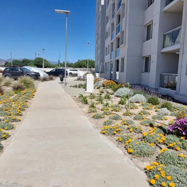 Depto Cerca del faro con vista al cerro grande, hotel v destinaci La Serena