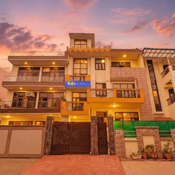 FabHotel The Everest 43, hotel in Noida