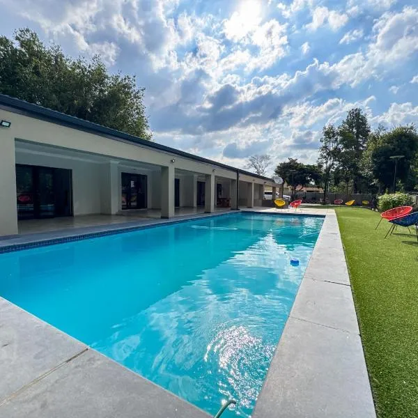 Berrybliss Guesthouse - Sandton，位于Sandton的酒店