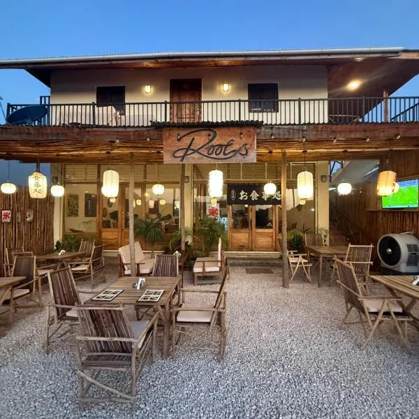 Roots inn, hotel in Paje