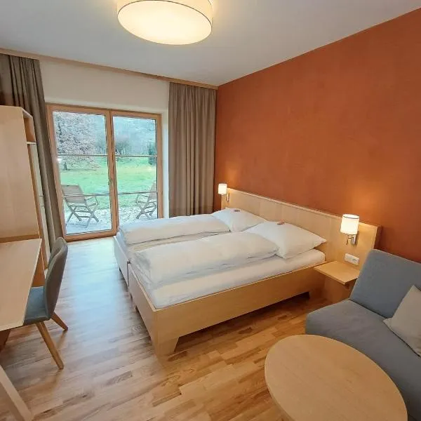 Gästezimmer Familie Fries, hotel v destinaci Brunn im Felde