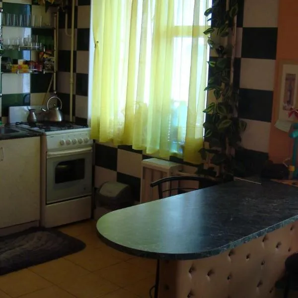 Квартира напротив Дрим-Тауна, hotel v Kyjevě