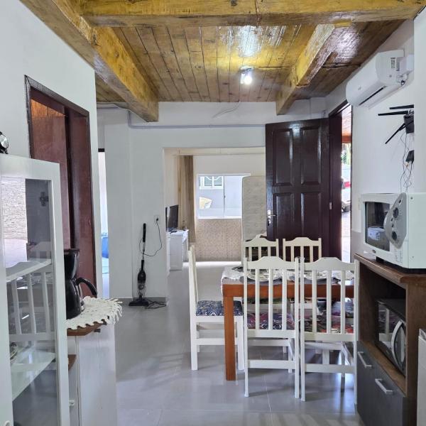 Casa no Ribeirão da Ilha - Florianópolis - Pé na areia - ar cond - pet - familia - Foto 4