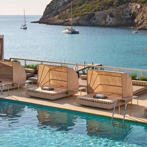Mondrian Ibiza, hotel v destinaci Cala Llonga