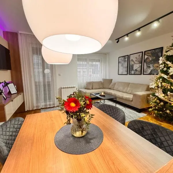 PARK INN, hotel in Lukavica