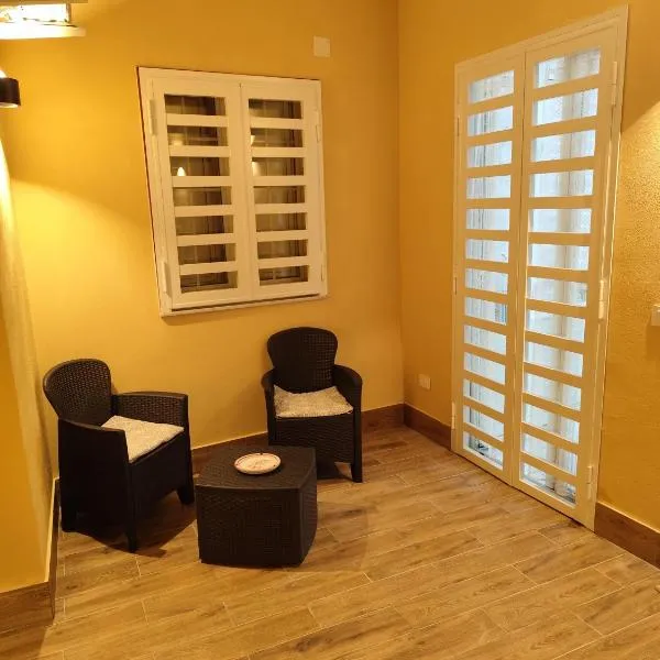 Casa vacanza Carmen House, viešbutis mieste Erkolanas