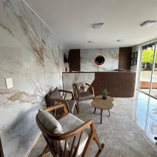 HOTEL DULCES SUEÑOS N°2, hotel in Tuluá