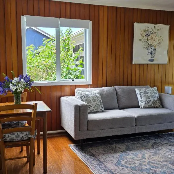 Fletcher Christian Apartments - Isabella Suites – hotel w Burnt Pine