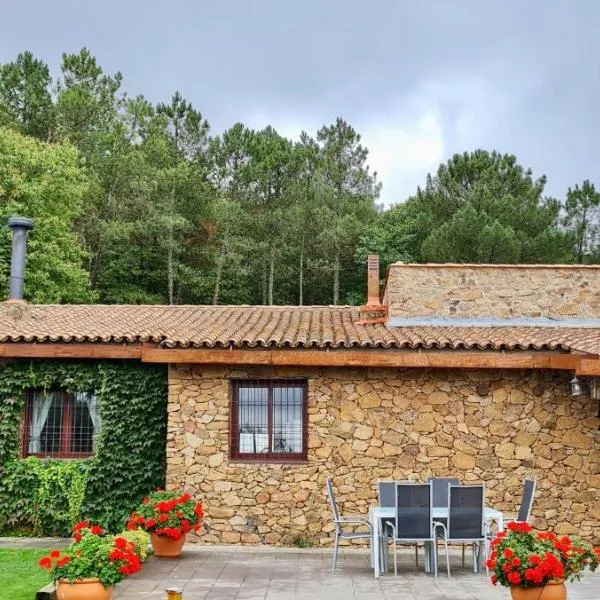 Casa Rural Sierra de Aguafría. Finca El Robledillo, hotel v destinaci Monesterio
