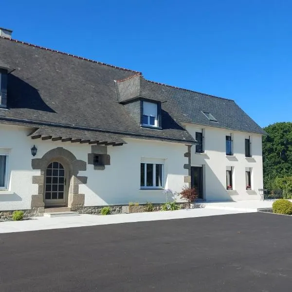 Maison de Luciné, ξενοδοχείο σε Combourg