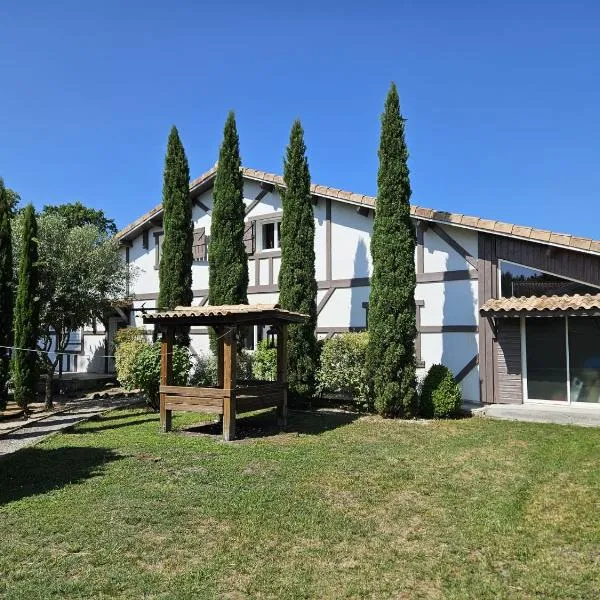 LA LANDAISE, hotel i Sainte-Eulalie-en-Born