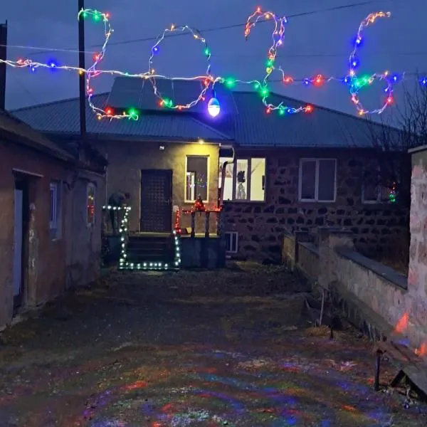 Manan Guesthouse, hotel in Chʼkalovka