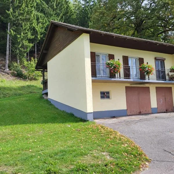 Schlaferhof - Urlaub am Bauernhof, hotel en Fresach