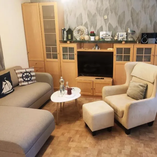 Ferienhaus Emden Zur Mühle Nordseeküste, hotel in Emden