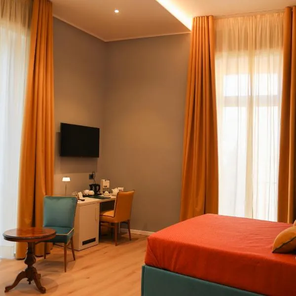 Home 109 Luxury Rooms, hótel í Napolí