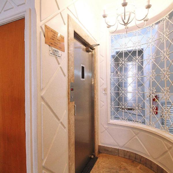 Studio moderno, renovado e perto da praia - Foto 3