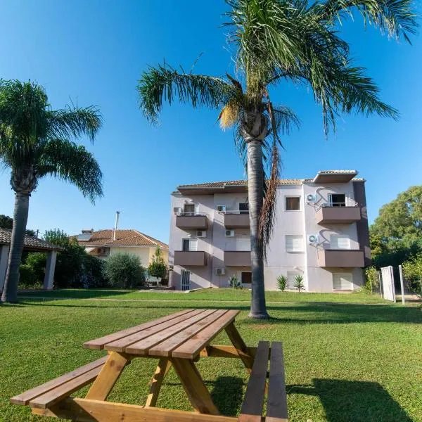 Voula Apartments, hotel in Mitikas