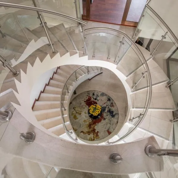 One O Eight Boutique Hotel, hotel in Benoni