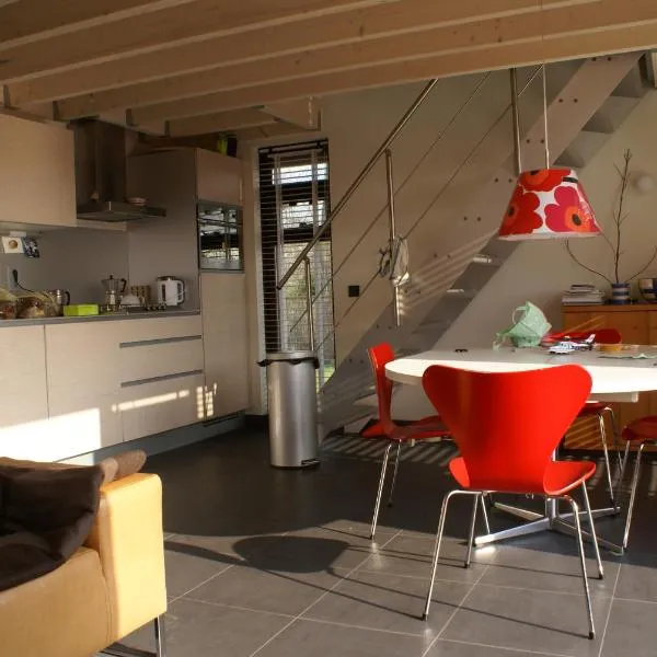 Bergen Holiday Home、スコールルのホテル