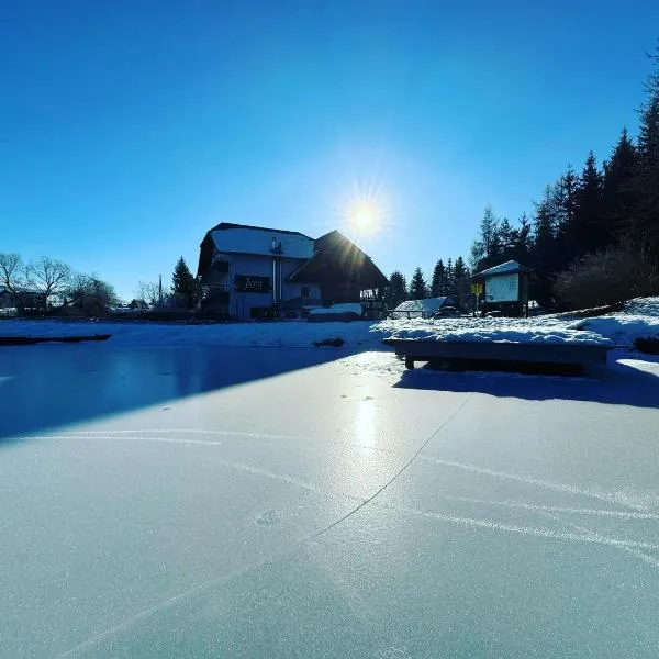 Jerà am Furtnerteich Hotel-Ristorante&Relax, hotel v destinaci Mariahof