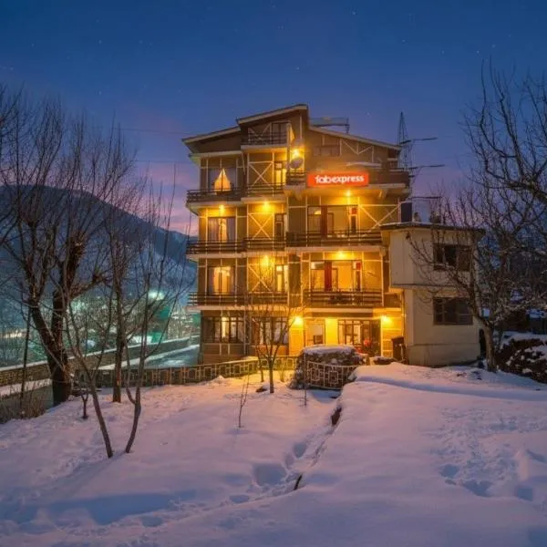 FabHotel Shami Inn Naggar Road, hotel in Manāli