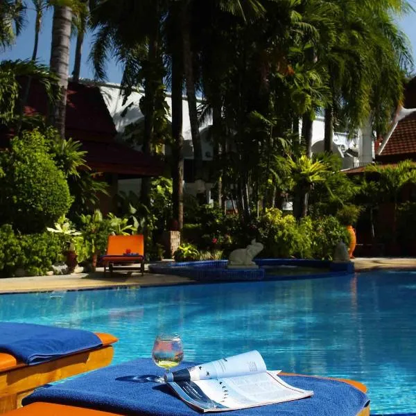 Safari Beach Hotel Patong โรงแรมในหาดป่าตอง
