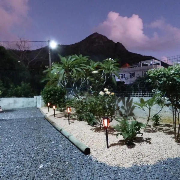 La Nuit Étoilée , Restez plus, payez moins !, hotel i La Gaulette