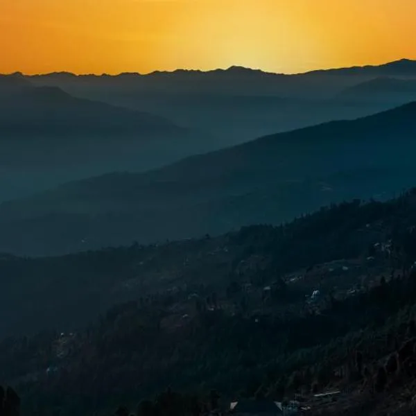 The Family Paradise Kufri! Mountain View! Near adventure activities! BY THE TIKKER, hotel v destinácii Kufri