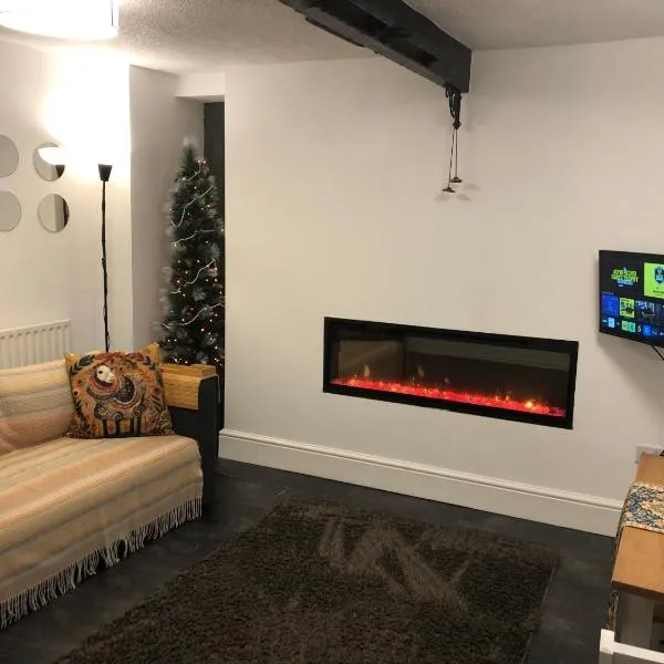 The Pathfinder's Retreat - 1 bedroom house for 2-3 guests, hotel en Deri